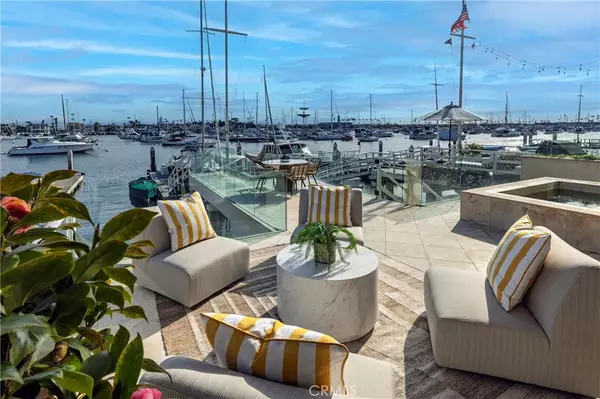 517 Via Lido Soud, Newport Beach, CA 92663