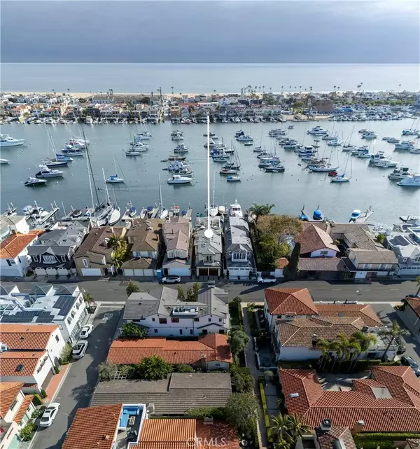 Newport Beach, CA 92663,517 Via Lido Soud