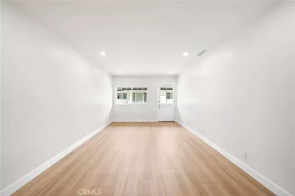 Newport Beach, CA 92663,1805 Clay Street