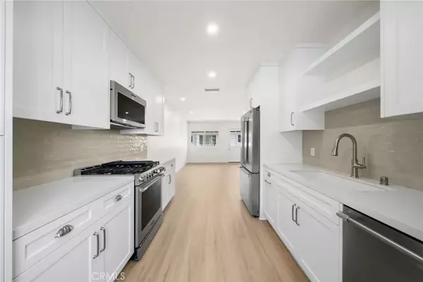 Newport Beach, CA 92663,1805 Clay Street
