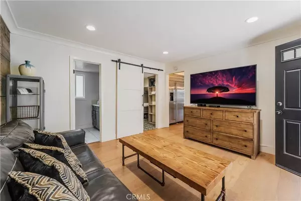 Newport Beach, CA 92663,312 36th Street