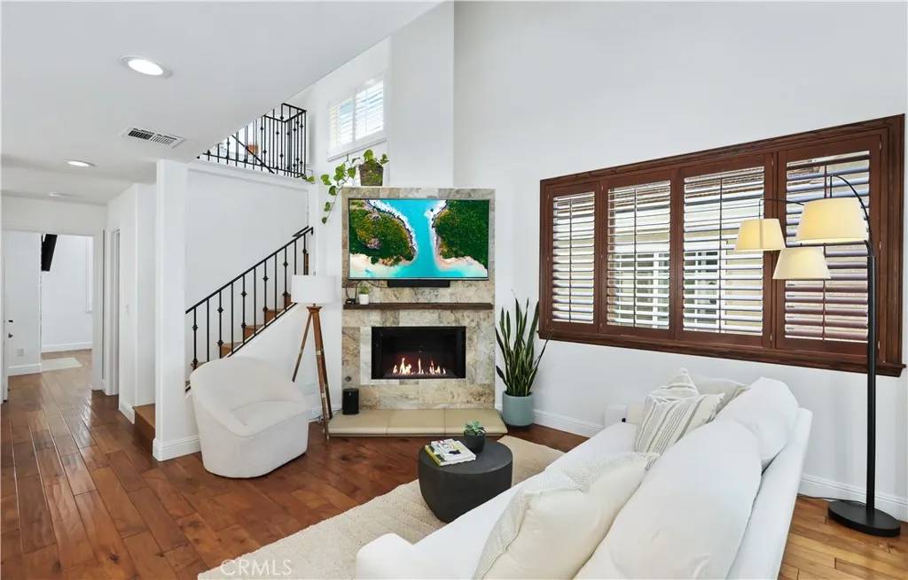 Corona Del Mar, CA 92625,510 Marguerite Avenue #B