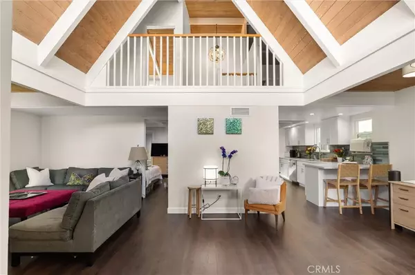 Newport Beach, CA 92663,327 62nd Street