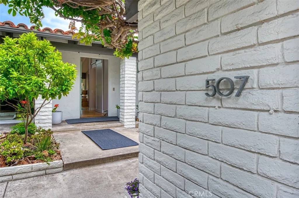 Newport Beach, CA 92660,507 Avenida Campana