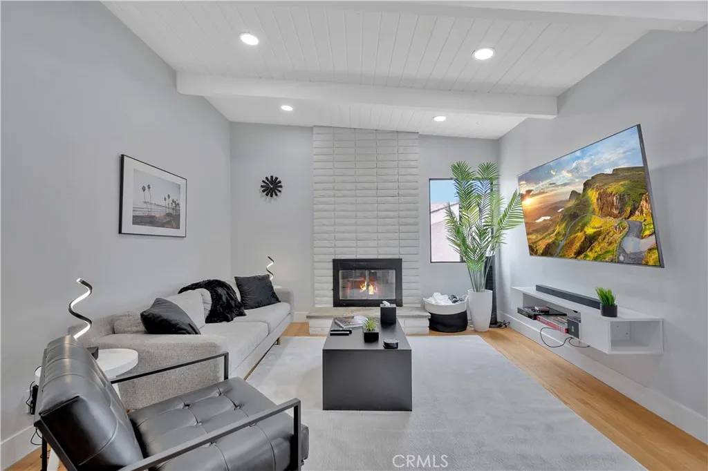 San Clemente, CA 92672,120 Avenida Santa Margarita