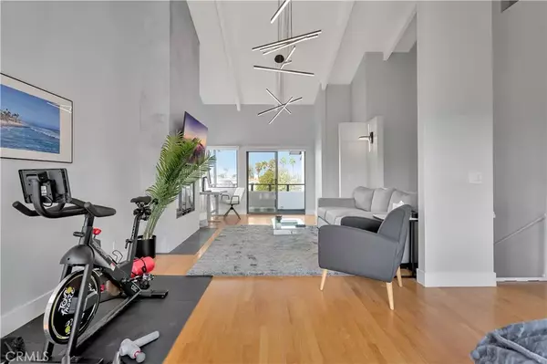 San Clemente, CA 92672,120 Avenida Santa Margarita