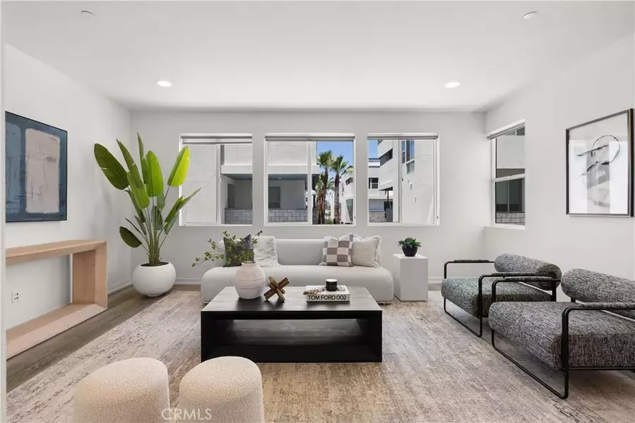 645 Channel Way, Costa Mesa, CA 92627