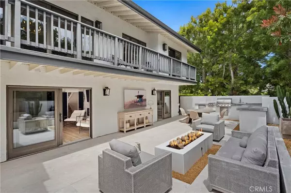11 Mainsail Drive, Corona Del Mar, CA 92625