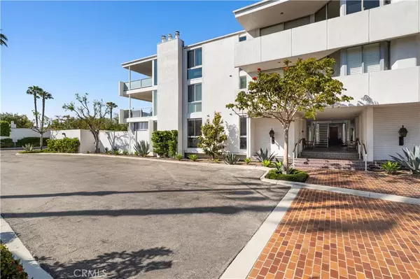 Corona Del Mar, CA 92625,741 Avocado Avenue #101
