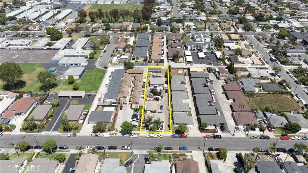 Costa Mesa, CA 92627,2028 Wallace