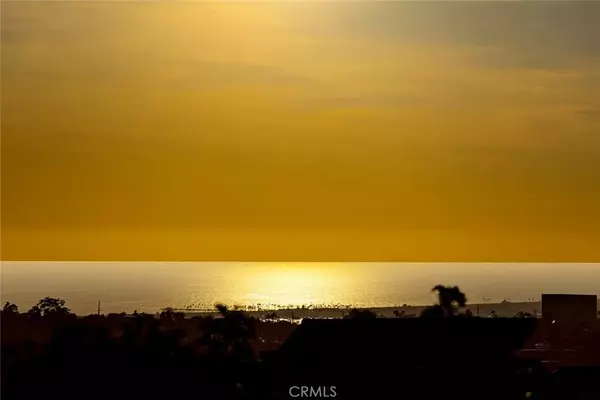 Newport Beach, CA 92660,11 Montpellier #22