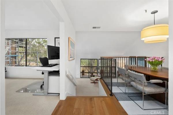 Newport Beach, CA 92660,7 Canyon Island Drive