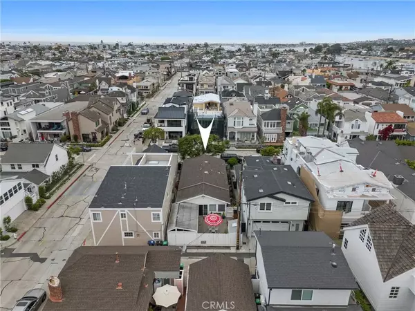 Newport Beach, CA 92662,302 Sapphire Ave