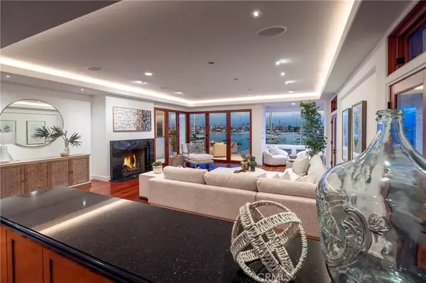 Newport Beach, CA 92663,517 Via Lido Soud