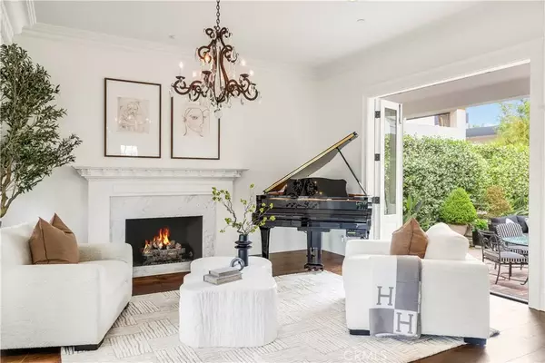 Newport Beach, CA 92663,321 Fullerton Avenue