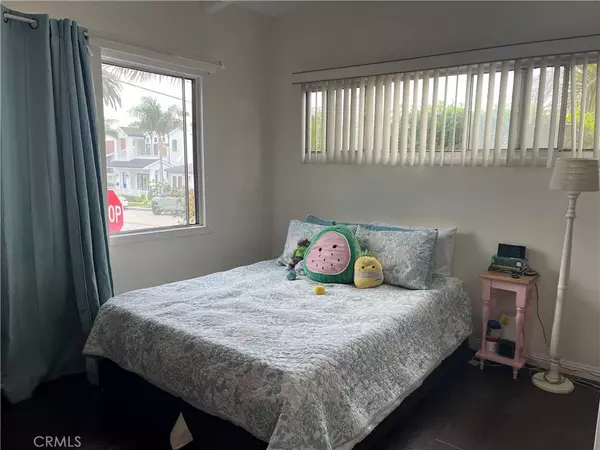 Corona Del Mar, CA 92625,3300 Seaview Avenue