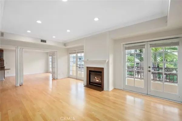 Los Angeles, CA 90049,11807 Dorothy Street #1