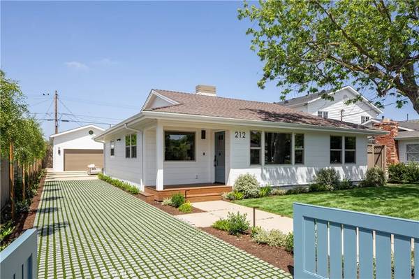 212 E 19th Street, Costa Mesa, CA 92627