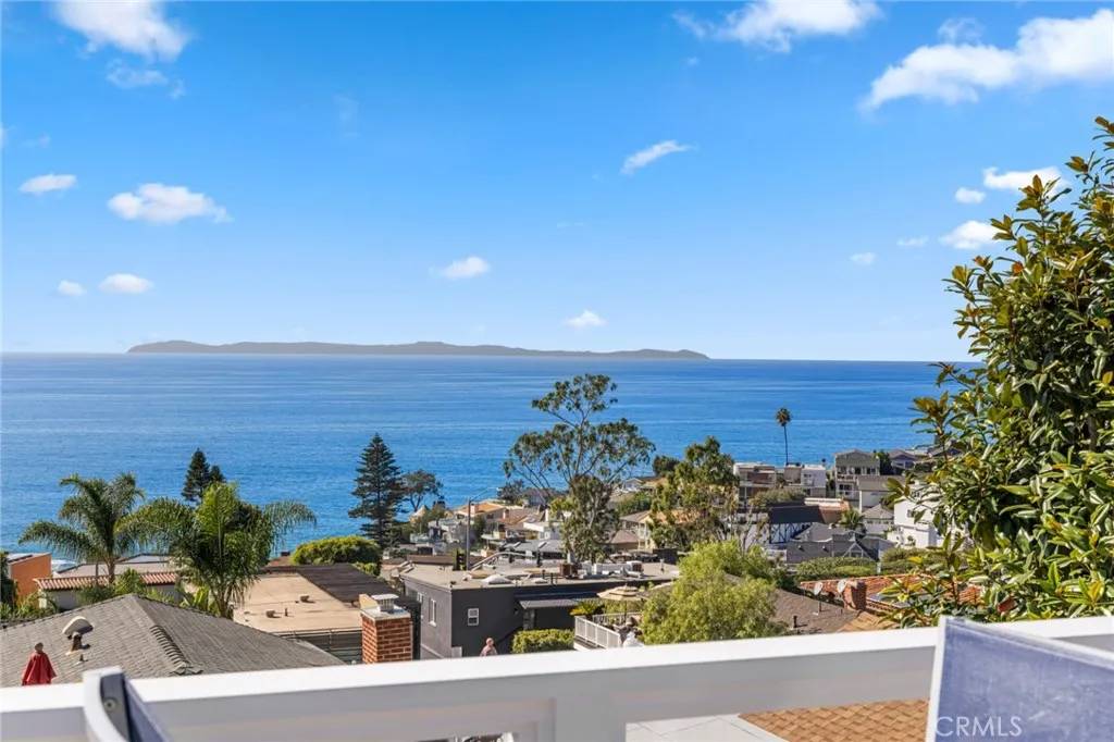 Laguna Beach, CA 92651,2915 Rounsevel