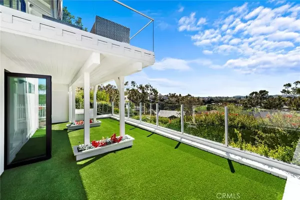 17 Monaco #12, Newport Beach, CA 92660