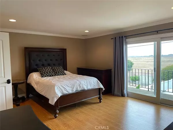 Costa Mesa, CA 92627,1008 Nancy Lane #1008
