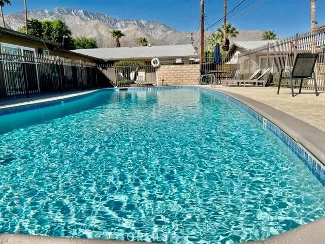 686 E Cottonwood Road #7, Palm Springs, CA 92262