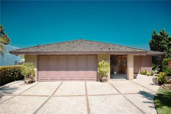 730 Saint James Place, Newport Beach, CA 92663