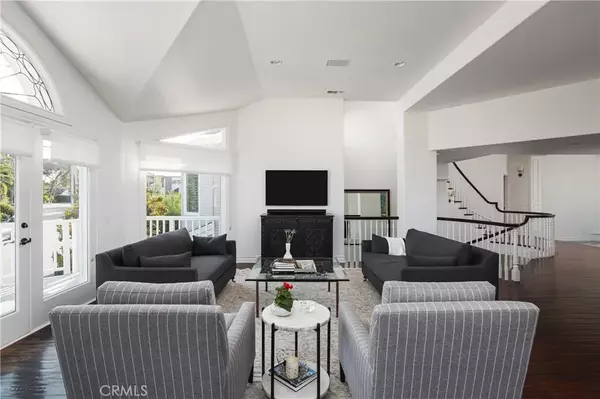 Newport Beach, CA 92663,212 Kings Place