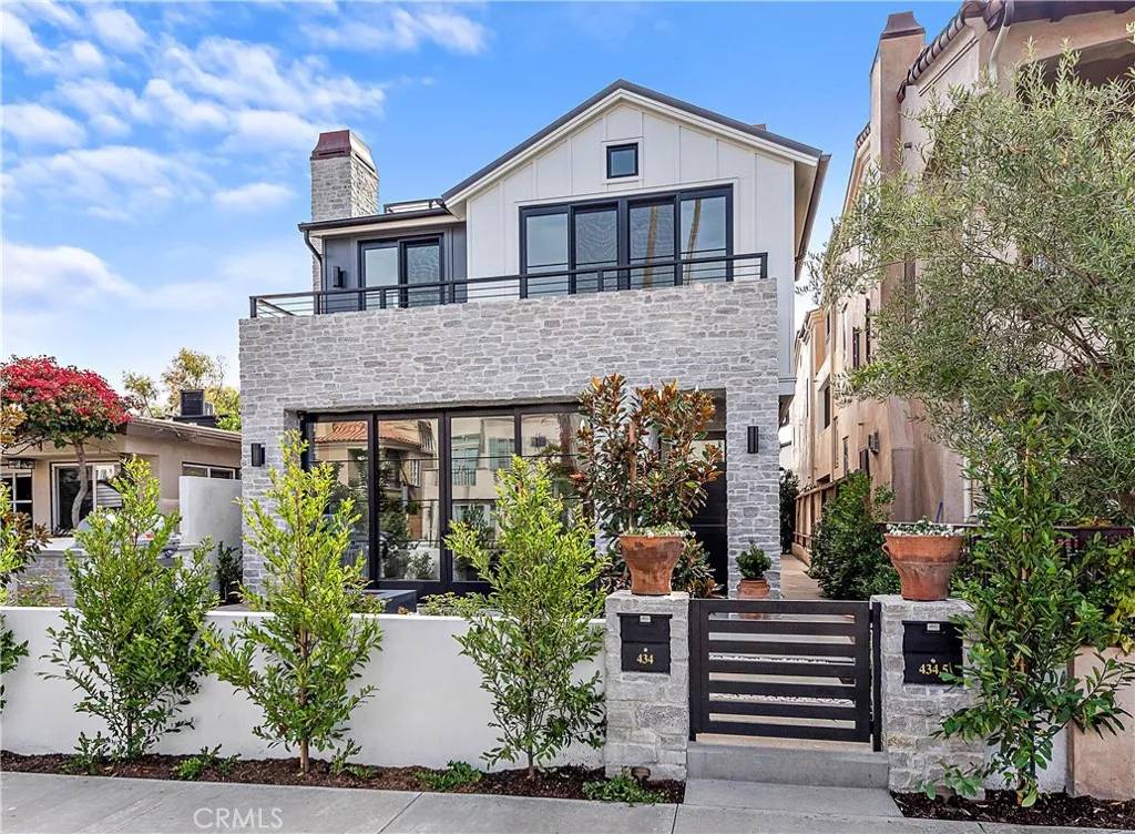 434 Goldenrod Avenue, Corona Del Mar, CA 92625