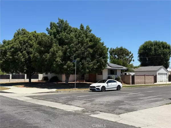 Mission Hills (san Fernando), CA 91345,10330 Columbus Avenue