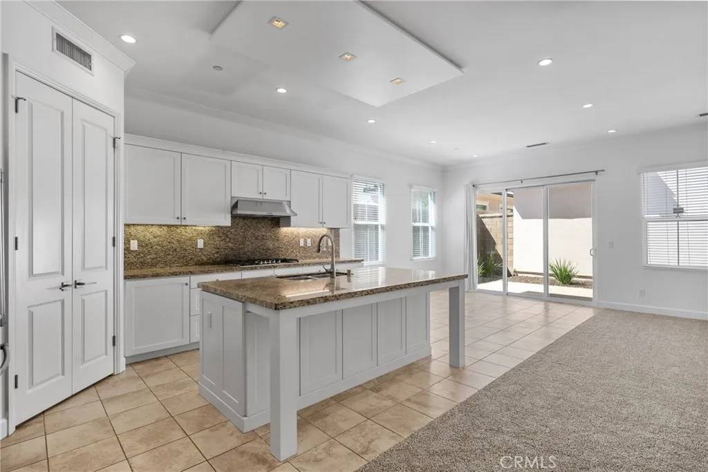 Irvine, CA 92620,82 Meander Street