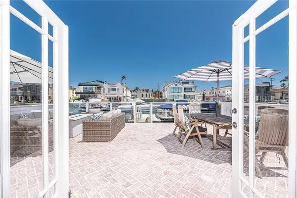 Newport Beach, CA 92663,3717 Channel Place