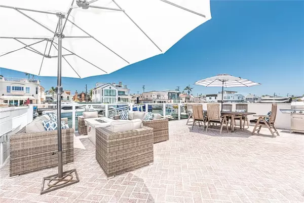 Newport Beach, CA 92663,3717 Channel Place