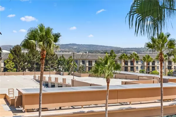 Irvine, CA 92612,5053 Scholarship