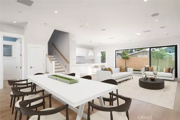 Costa Mesa, CA 92627,387 La Perle Place