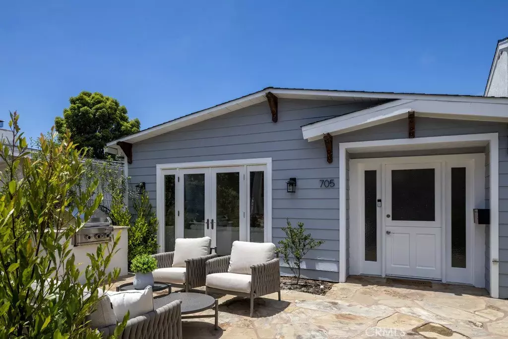 Corona Del Mar, CA 92625,705 Marigold Avenue