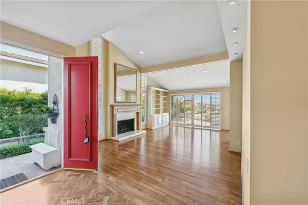 Corona Del Mar, CA 92625,34 Mainsail Drive