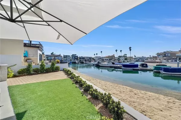 Newport Beach, CA 92663,20 Balboa Coves