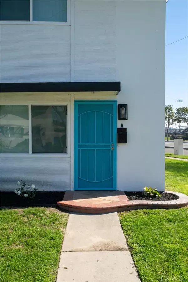 Santa Ana, CA 92707,2809 S Baker Street