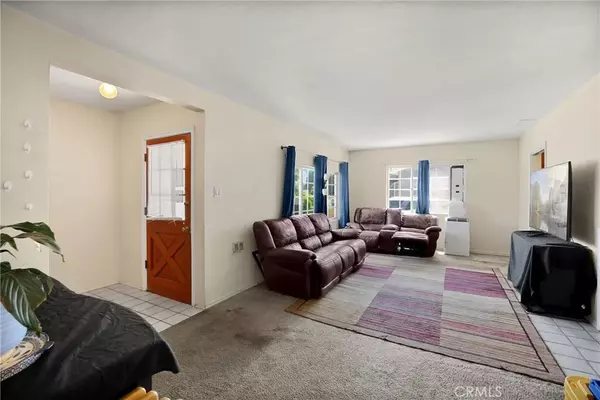 Whittier, CA 90605,14026 Light Street