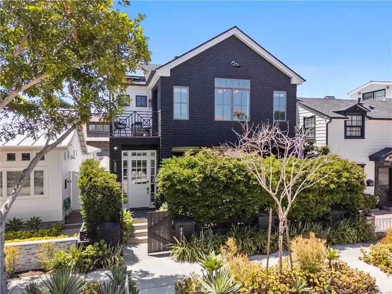2037 E Ocean Boulevard, Newport Beach, CA 92661