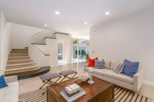 Newport Beach, CA 92663,120 Via Trieste