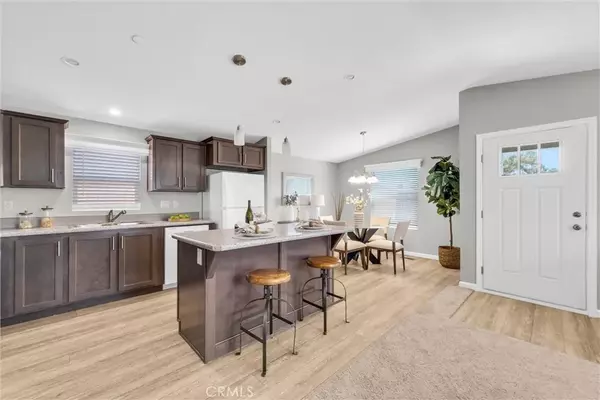 Lake Elsinore, CA 92530,36752 Oleander Avenue
