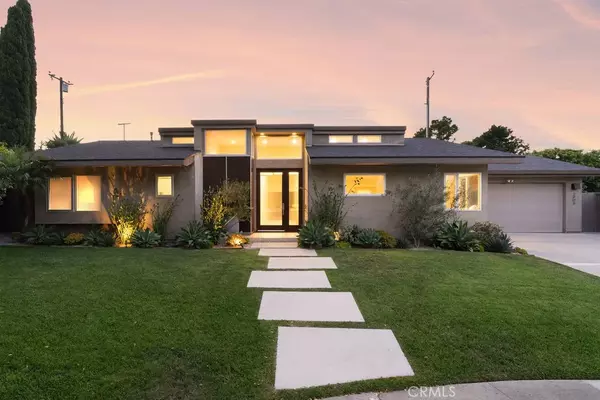 Newport Beach, CA 92660,2905 Paper Lane