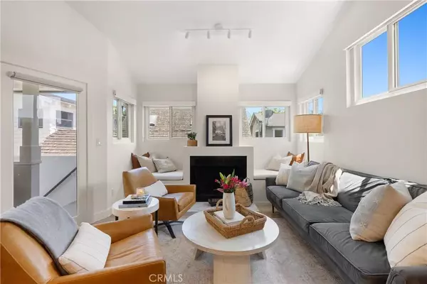 Corona Del Mar, CA 92625,617 Acacia Avenue