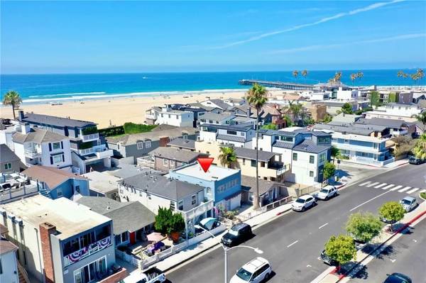 1825 W Balboa Boulevard, Newport Beach, CA 92663