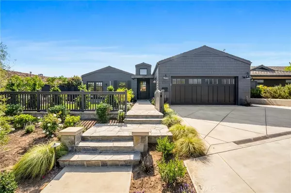 531 De Anza Drive, Corona Del Mar, CA 92625