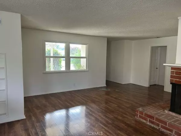 Pasadena, CA 91107,1215 Coronet