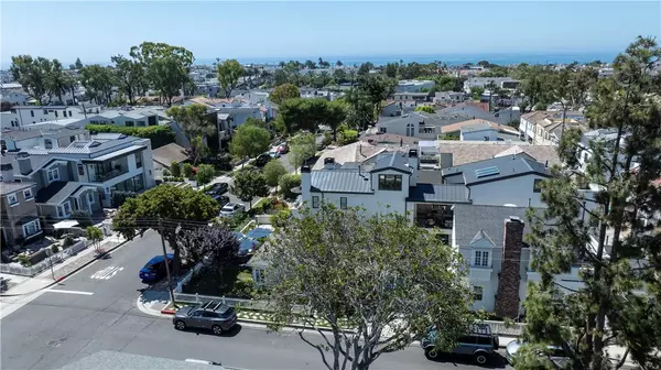 Corona Del Mar, CA 92625,603 Larkspur Ave.