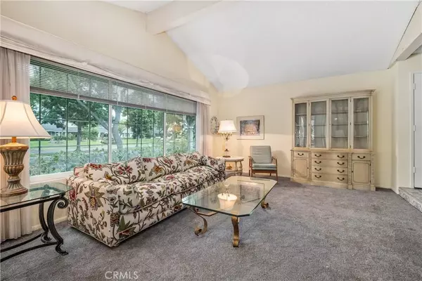 Irvine, CA 92604,16 E Yale Loop #28